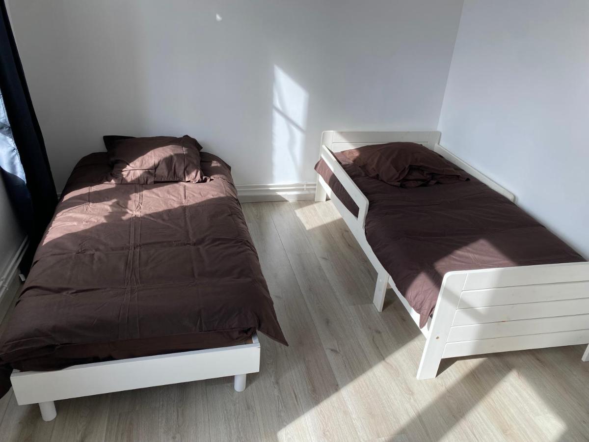 Joli Appartement Avec Parking Gratuit Sur Place Givet Exterior photo